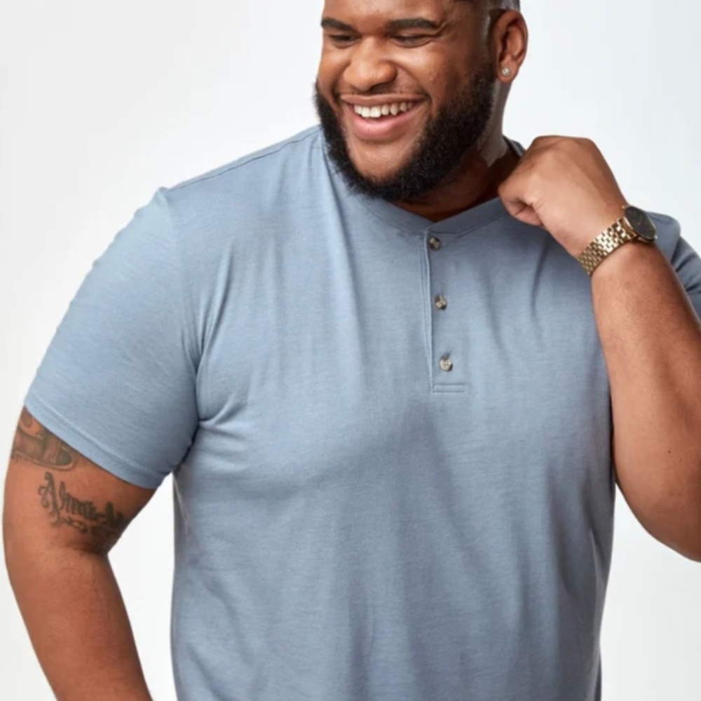 Fresh Clean Tees Men’s Short Sleeve Henley, Wedgewood - Picture 2 of 7